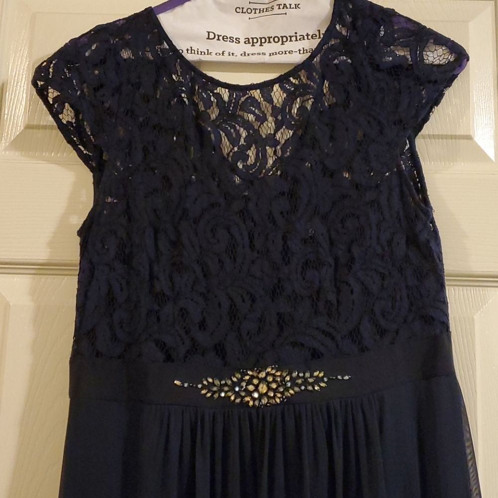 Adrianna Papell dress lace and chiffon navy dress